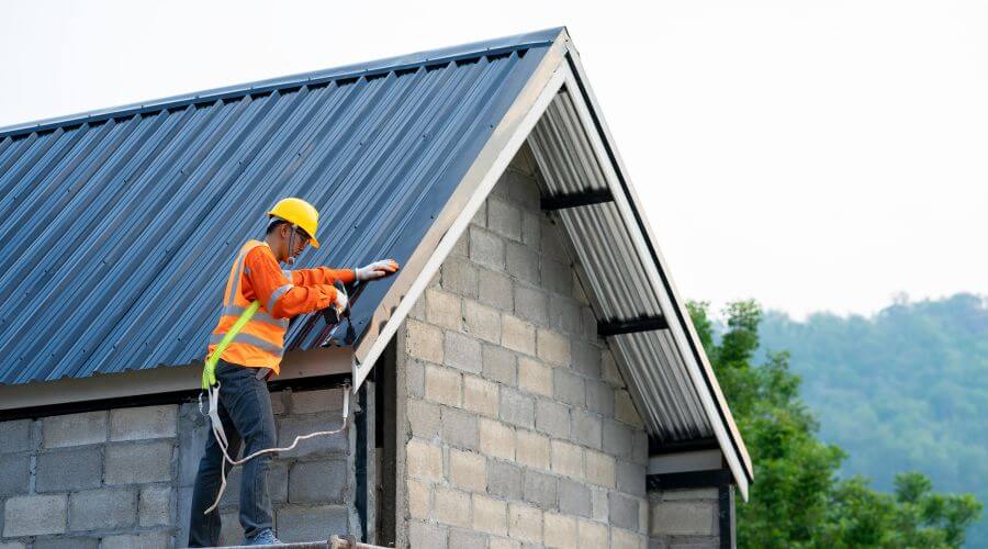 Professional residential roofers in Narka, KS